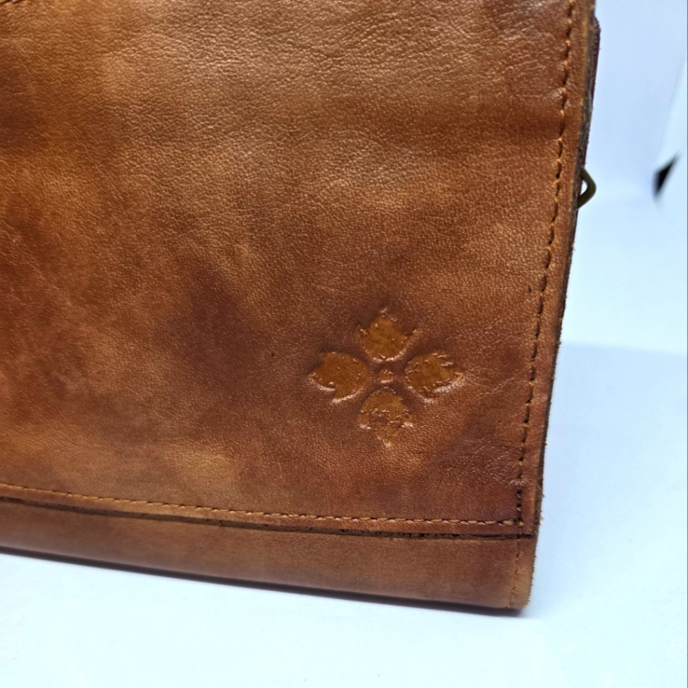Patricia Nash Brown 100% Leather Antique Gold Studded Leather Trifold Wallet - Picture 4 of 15
